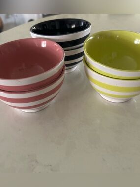 Thirty-One Striped Small Get the Scoop Bowls 6 With 2 Of Each Color